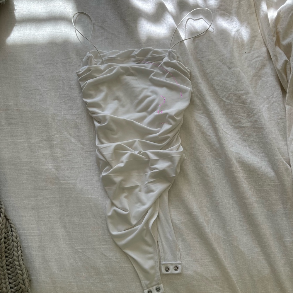 F21 White ruffled body suit
